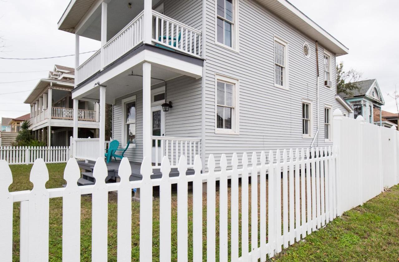 Beautiful Two-Story In Central Galveston, Short Walk To Beach, Near Downtown! | Seas The Breeze Villa Dış mekan fotoğraf
