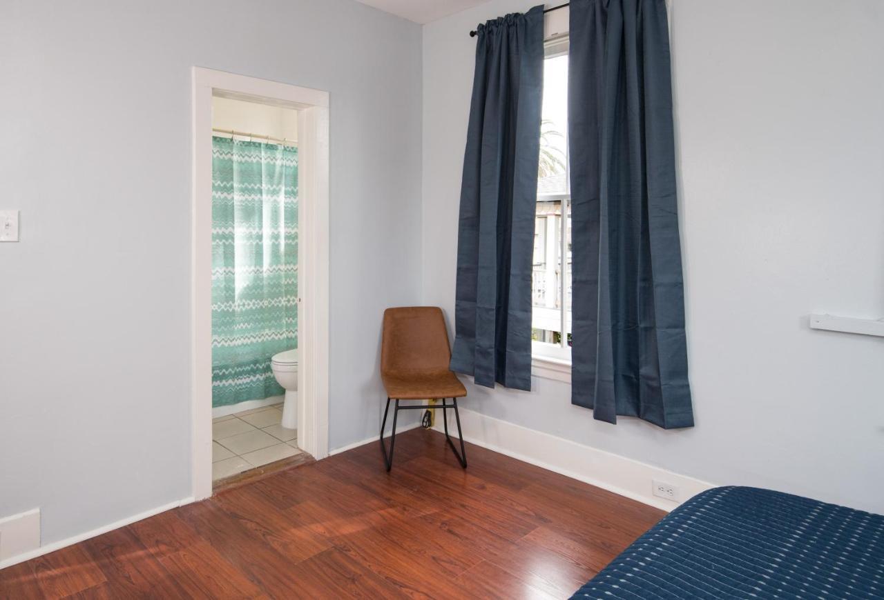 Beautiful Two-Story In Central Galveston, Short Walk To Beach, Near Downtown! | Seas The Breeze Villa Dış mekan fotoğraf