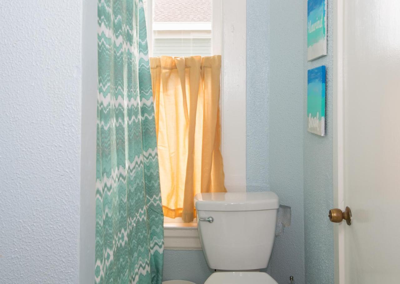 Beautiful Two-Story In Central Galveston, Short Walk To Beach, Near Downtown! | Seas The Breeze Villa Dış mekan fotoğraf